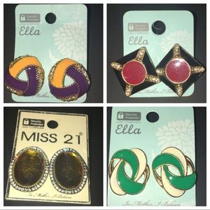Fashion stud earrings